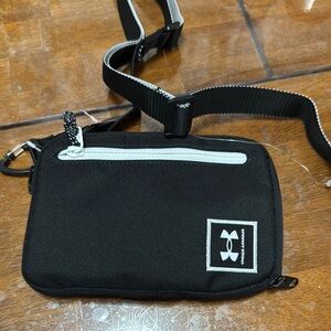 Under Armour Black Belt Bag with Adjustable Strap
